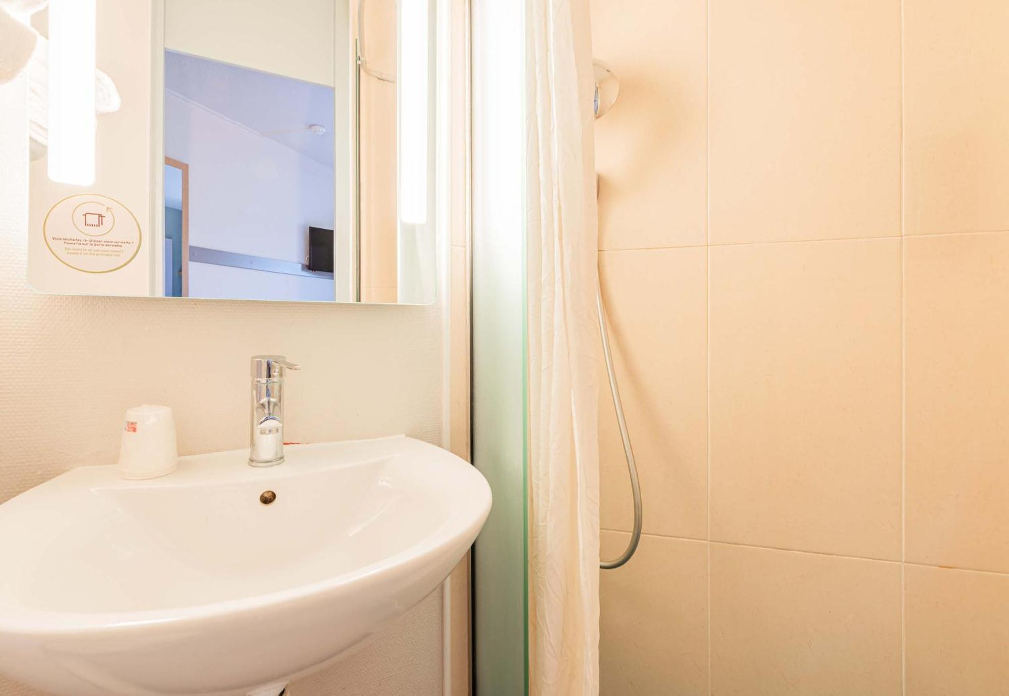 B&B Hotel Colmar Vignobles Ouest ヴィンツェンハイム エクステリア 写真